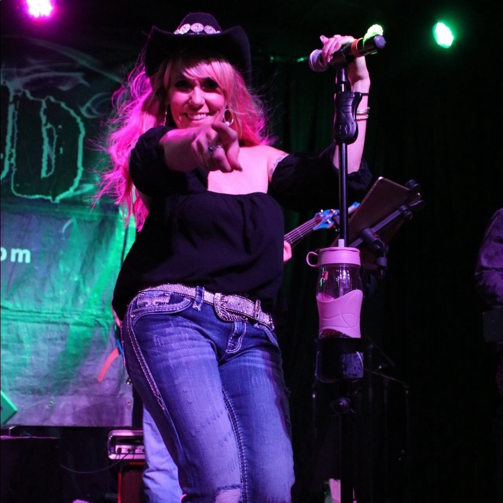 Meet your Posher, Melanie